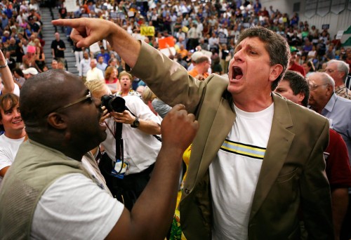 Randall+Terry+Howard+Dean+Joins+Rep+Jim+Moran+pxPyJSHQiEjx